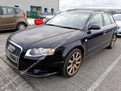 Dezmembrez Audi A4 B7 S-Line Negru