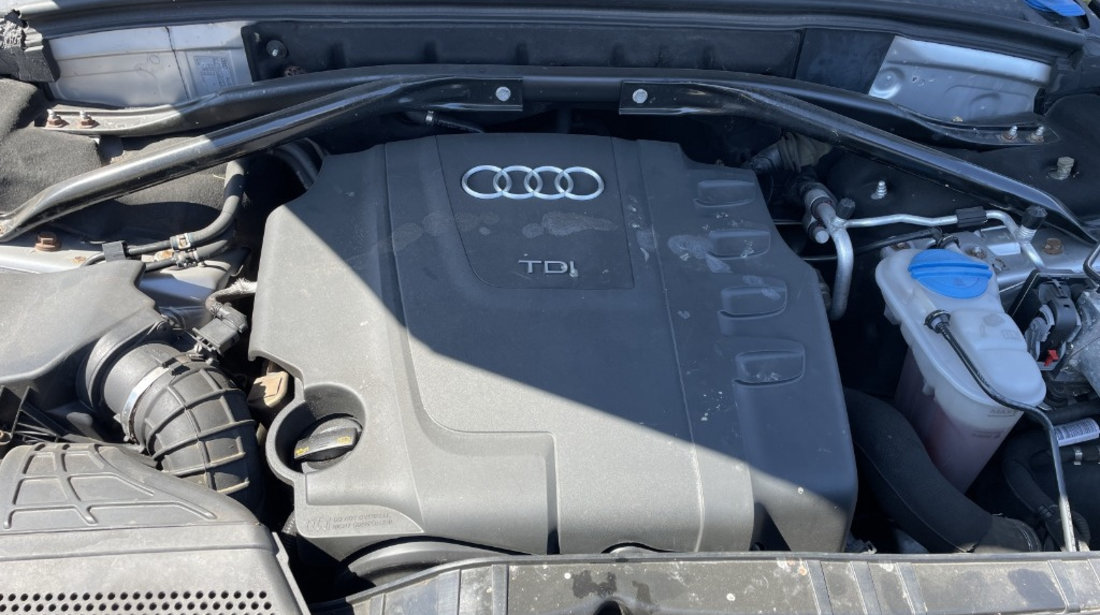 Dezmembrez Audi Q5 (8RB) 2.0 TDI Quattro 2010, CAHA