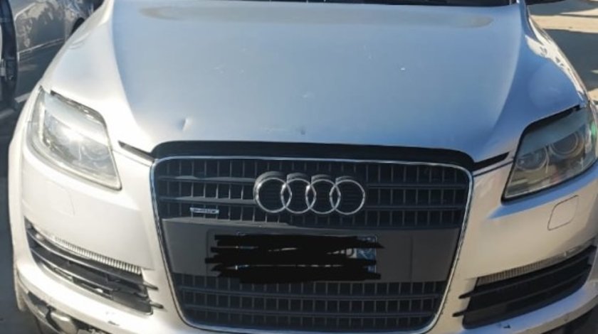 DEZMEMBREZ AUDI Q7 2006