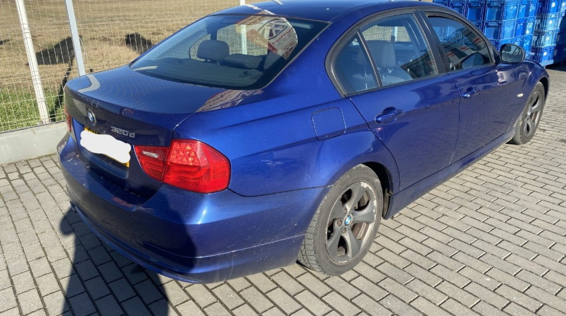 Dezmembrez Bmw 3 (E90) facelift 2.0 diesel 2010, N47D20C