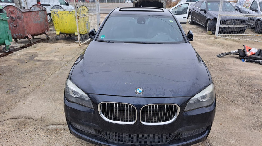 Dezmembrez Bmw F01 740XD M-PACK 306 Cai 2011 176.000 KM