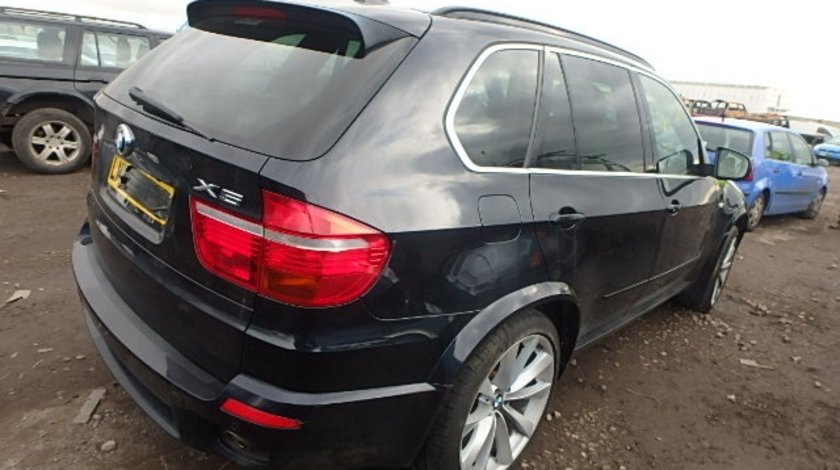 Dezmembrez Bmw X5 e70 3.0d