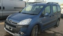 Dezmembrez Citroen Berlingo 1.6hdi 2013