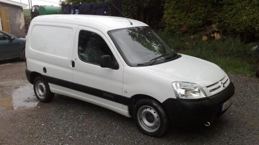 Dezmembrez Citroen Berlingo 2 0 Hdi Rhy Injectie Siemens