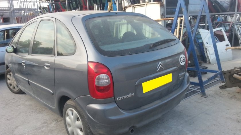 Dezmembrez Citroen Xsara Picasso 1.6i, an fab 2003