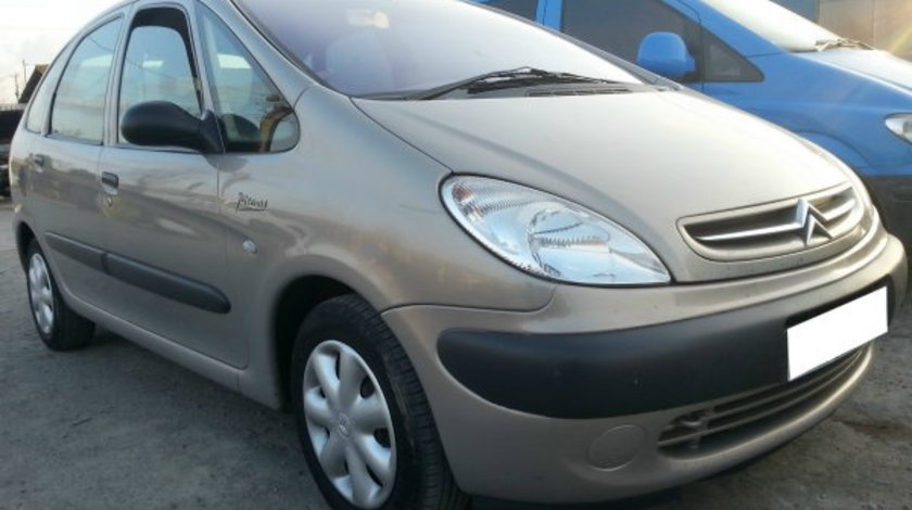 Dezmembrez Citroen Xsara Picasso, 2.0 HDI 2003