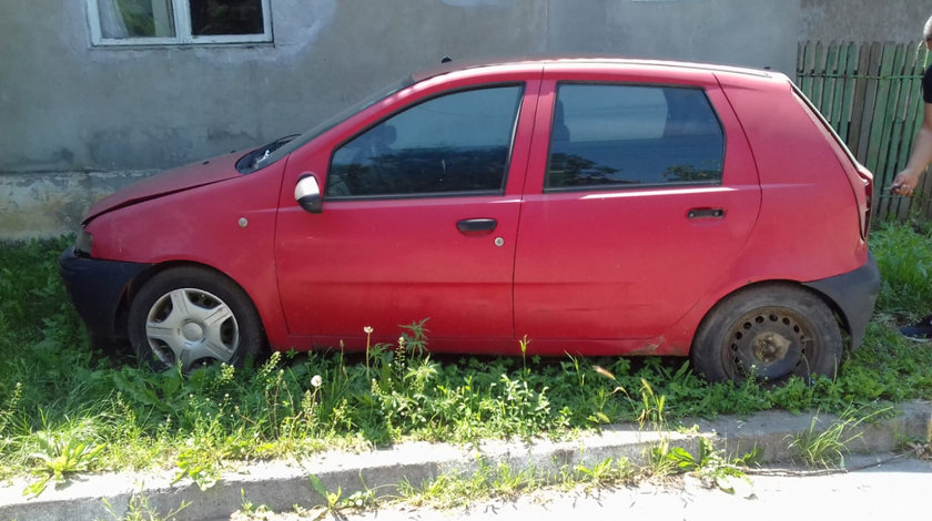 Dezmembrez Fiat PUNTO (188) 1999 - 2009 1.9 JTD Motorina