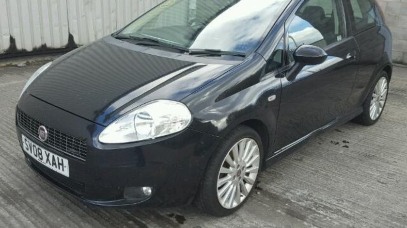 Dezmembrez Fiat punto 2006, 1.4b