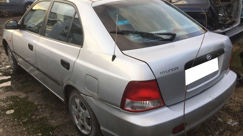 Dezmembrez Hyundai Accent, an fabr. 2005, 1.3i