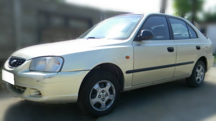 Dezmembrez Hyundai Accent sedan 1.5 CRDi D3EA an 2003