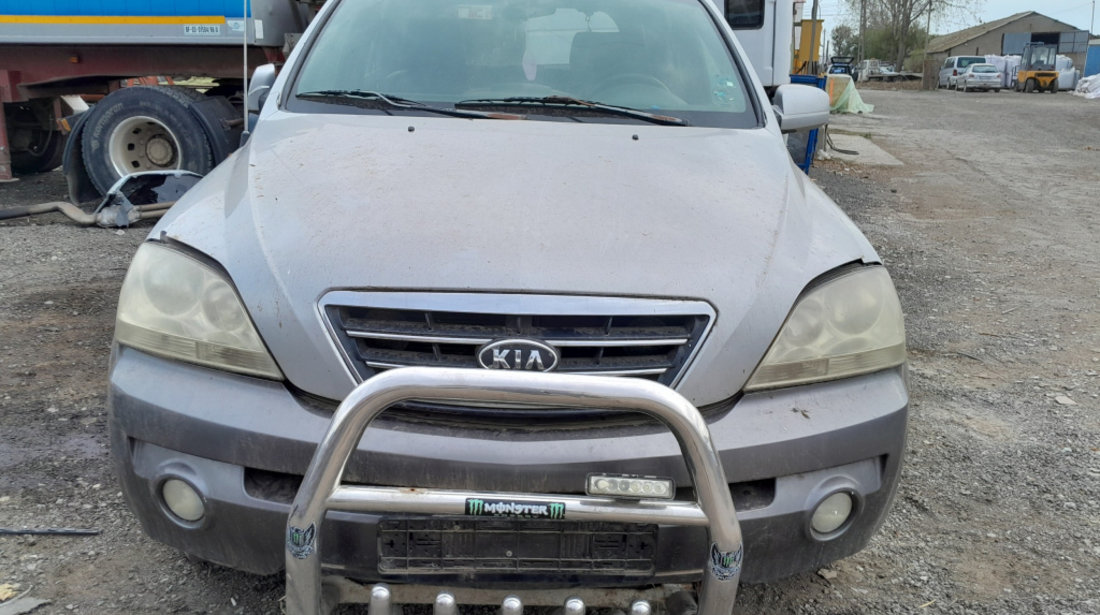 Dezmembrez Kia SORENTO 1 (JC) 2002 - 2009 2.5 CRDi D4CB ( CP: 140, KW: 103, CCM: 2497 ) Motorina