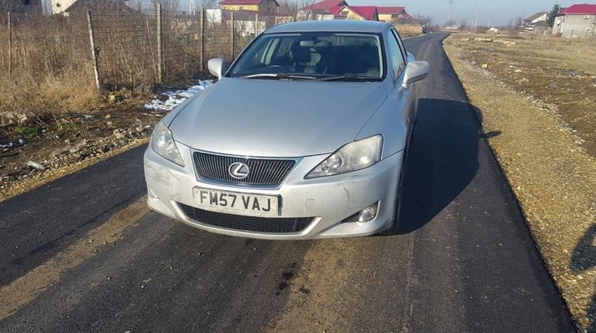 Dezmembrez lexus is 220d 177 cai din 2007