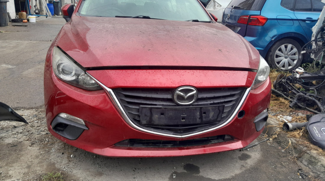 Dezmembrez Mazda 3