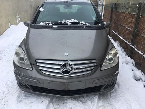 Dezmembrez Mercedes B class w245 2.0 cdi 2009