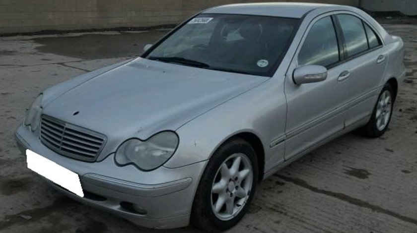 Dezmembrez Mercedes Benz C Class W203 2.7CDi, an fabr. 2002