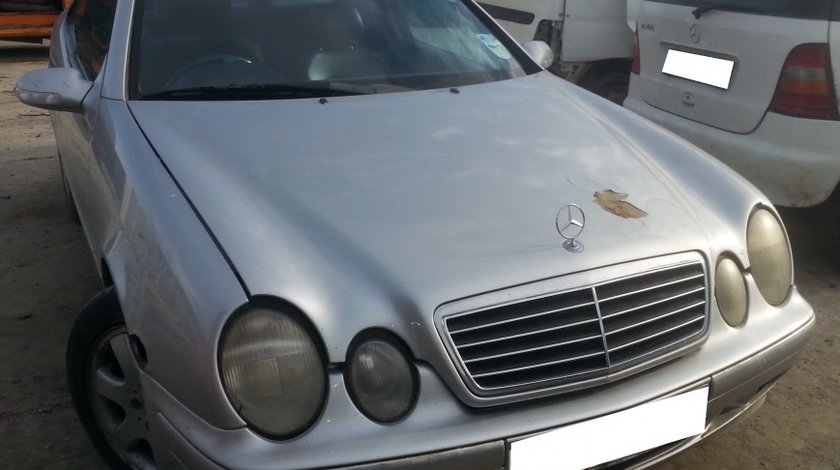 Dezmembrez Mercedes Benz CLK 230 KOMPRESSOR W208 2.3i, an fabr. 2000