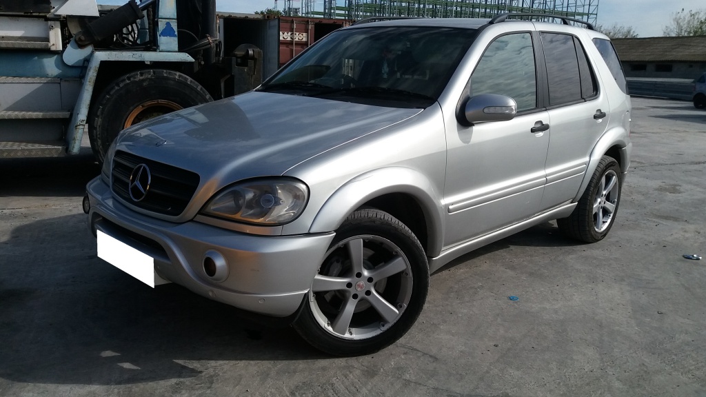 Dezmembrez Mercedes Benz ML W163 270 CDI, 2003, 4x4, 7 locuri, Facelift