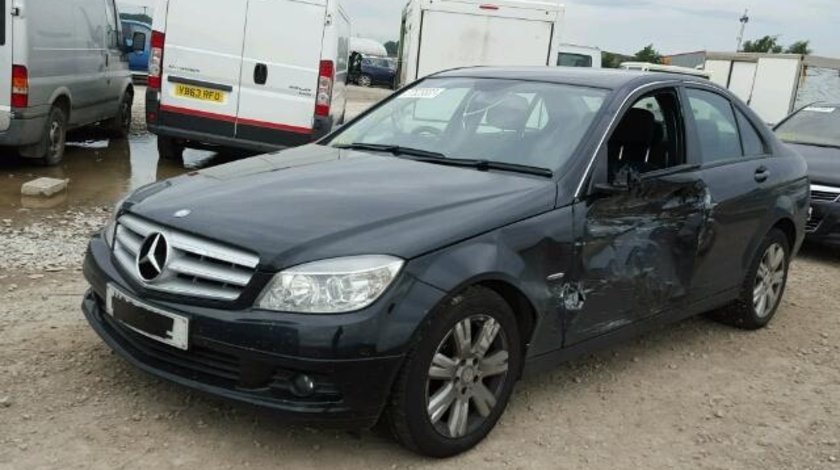 Dezmembrez Mercedes C-class W204, 220cdi