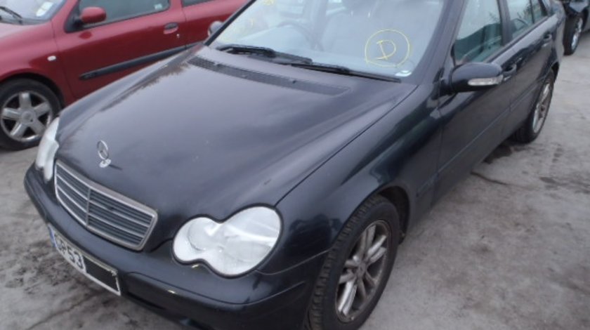 Dezmembrez Mercedes Clasa C (W203), 2.0cdi