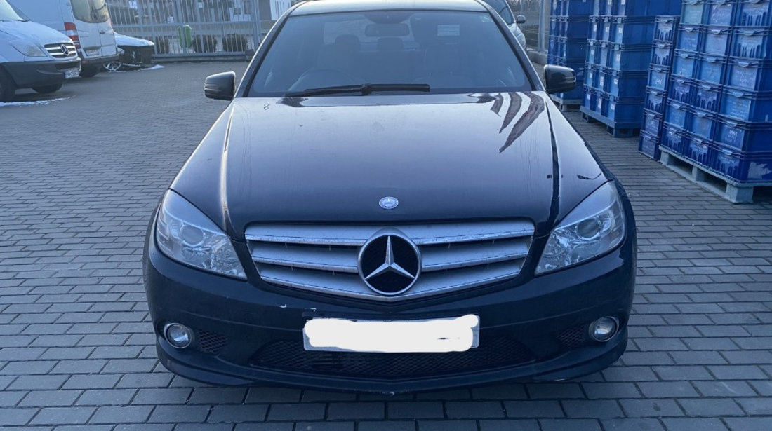 Dezmembrez Mercedes Clasa C (W204) facelift 2.2 CDI 2010, OM651913