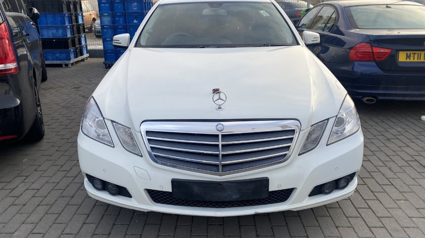 Dezmembrez Mercedes Clasa E (W212) 2.2 CDI 2010, OM651924