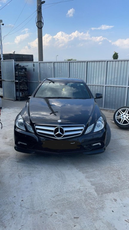 Dezmembrez Mercedes E220 cdi coupe w207