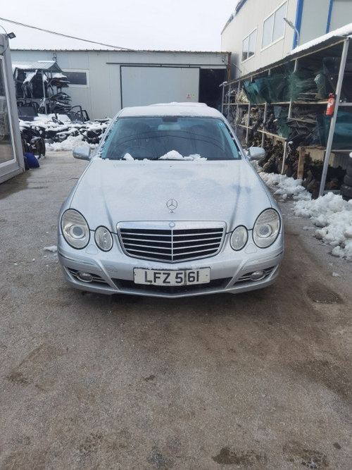 Dezmembrez Mercedes E280 cdi w211 facelift