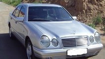 Dezmembrez Mercedes E300 W210 1998 177cp 3.0D Auto...