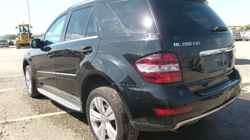 Dezmembrez mercedes ml 280cdi an 2007