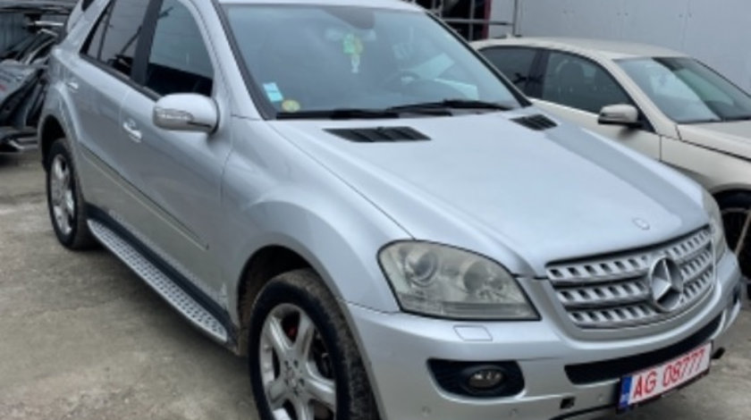 Dezmembrez Mercedes Ml w164 Europa motor 3.0 v6