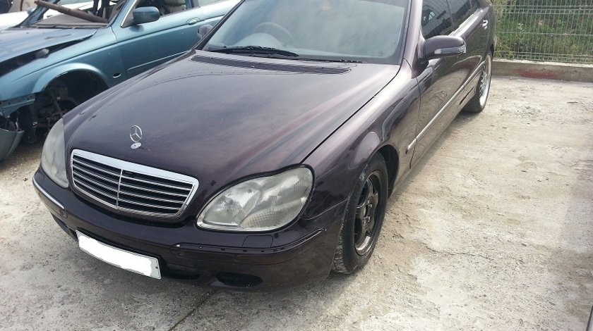 Dezmembrez mercedes S 320cdi W220 2003