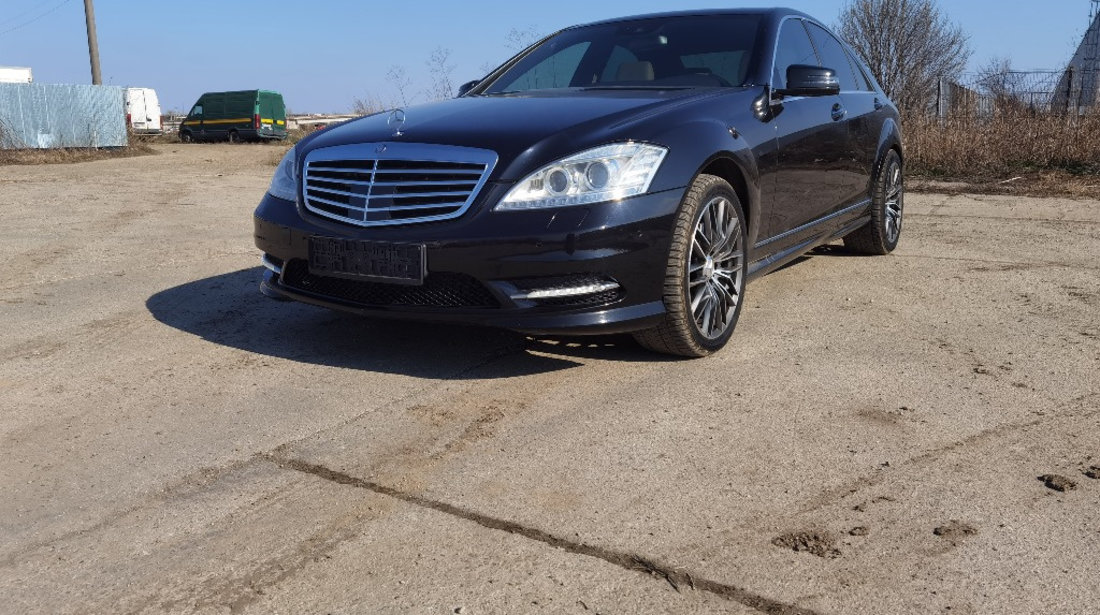 Dezmembrez Mercedes S class w221 facelift