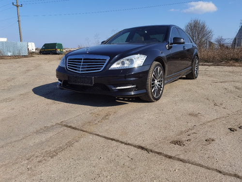 Dezmembrez Mercedes S class w221 facelift