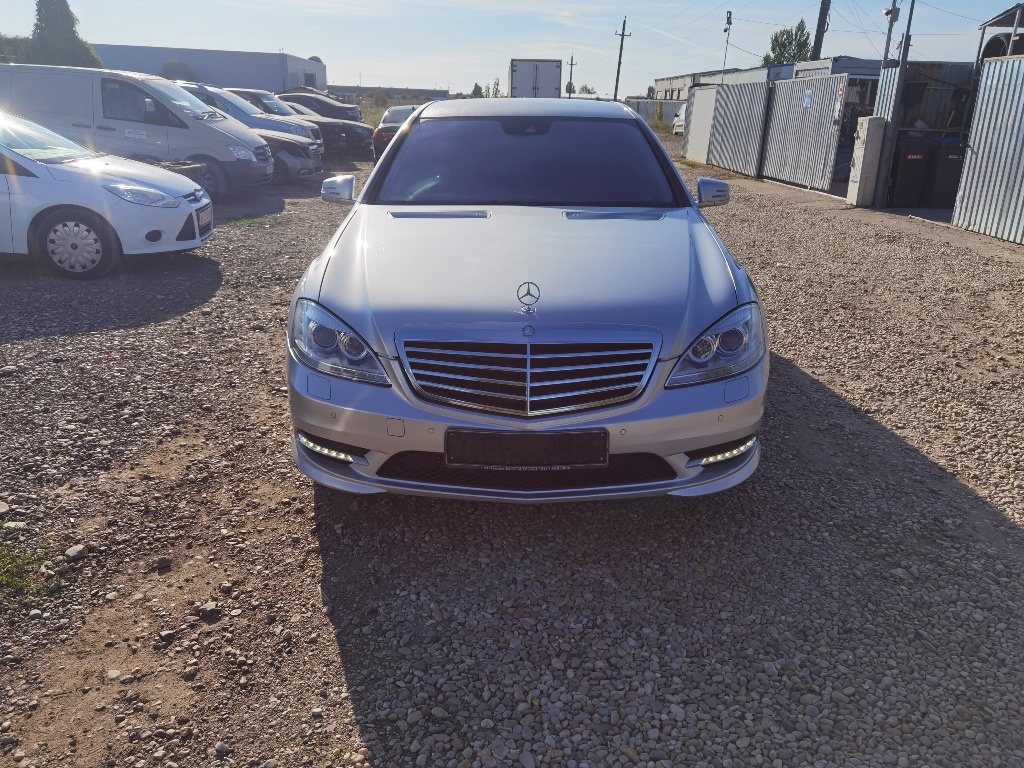 Dezmembrez Mercedes S350 cdi w221 euro 6 AMG