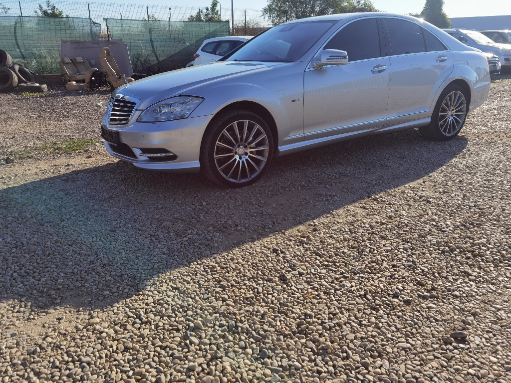 Dezmembrez Mercedes S350 cdi w221 facelift OPTIC AMG