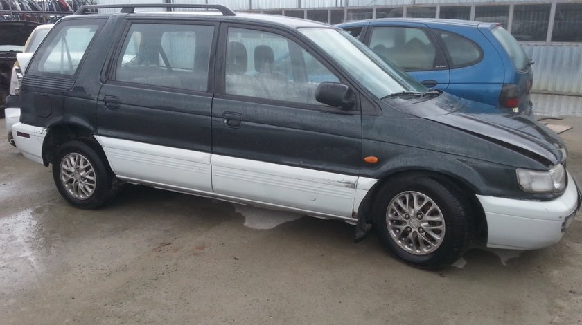 Dezmembrez Mitsubishi Space Wagon GLX 7 locuri,1997, 2.0D Turbo