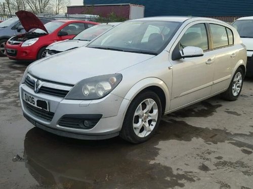 Dezmembrez Opel Astra H, 1.6benzina 2006