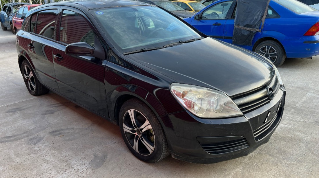 Dezmembrez Opel Astra H 2006 HATCHBACK 1.7 CDTI