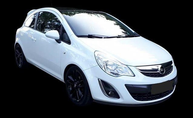 Dezmembrez Opel Corsa D facelift z474 2 usi 1.7 cdti A17DTS M32 R17