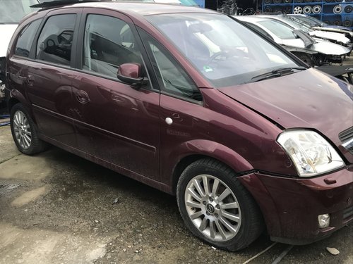 Dezmembrez Opel Meriva