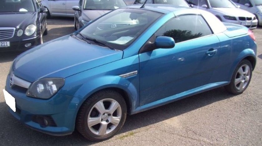 Dezmembrez Opel Tigra B Coupe an fabr. 2005, 1.4i