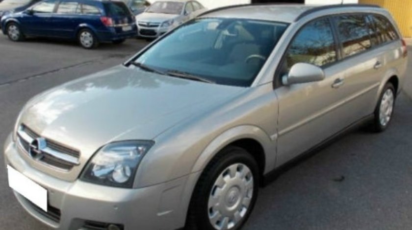 Dezmembrez Opel Vectra C 1.9 CDTi, 2007, caroserie caravan