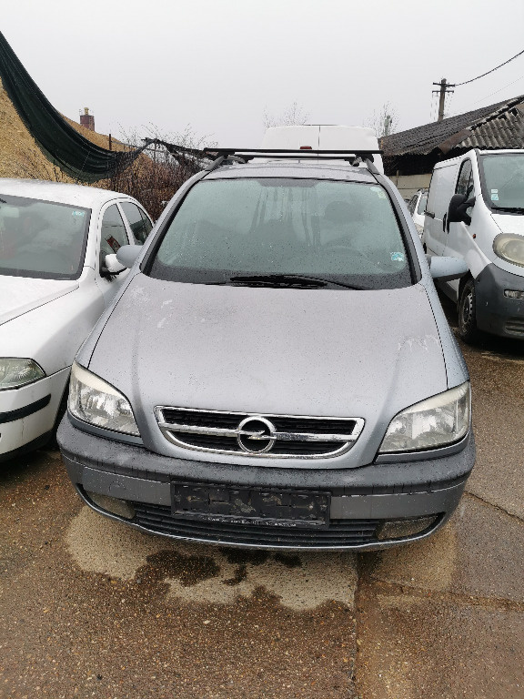 Dezmembrez Opel Zafira