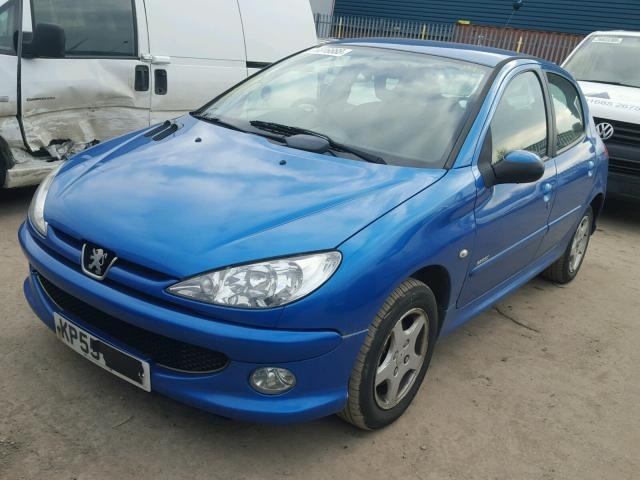 Dezmembrez Peugeot 206 1.4b 2005