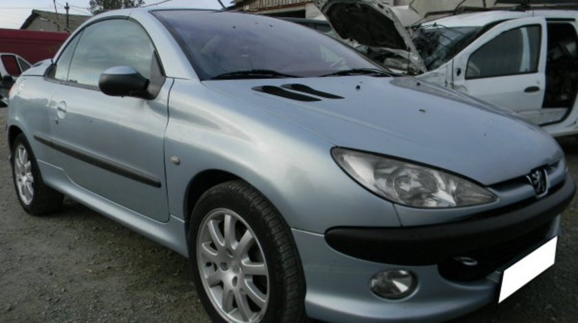 Dezmembrez Peugeot 206 CC 2.0i RFN an fab 2002