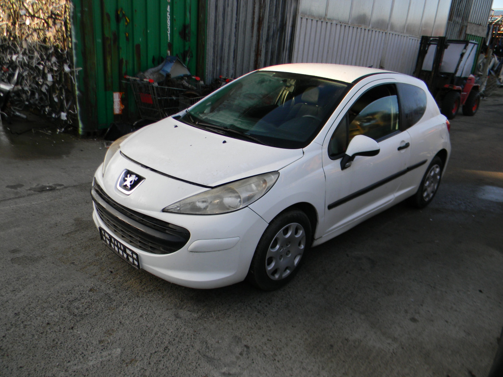 Dezmembrez Peugeot 207 2006 - 2014 1.4 HDi 8HZ (DV4TD) ( CP: 68, KW: 50, CCM: 1398 ) Motorina