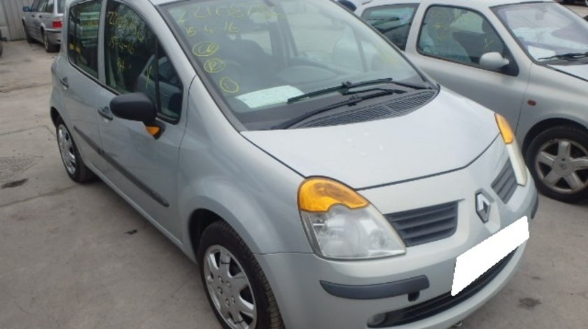 Dezmembrez Renault Modus, an fabr. 2004, 1.5DCI