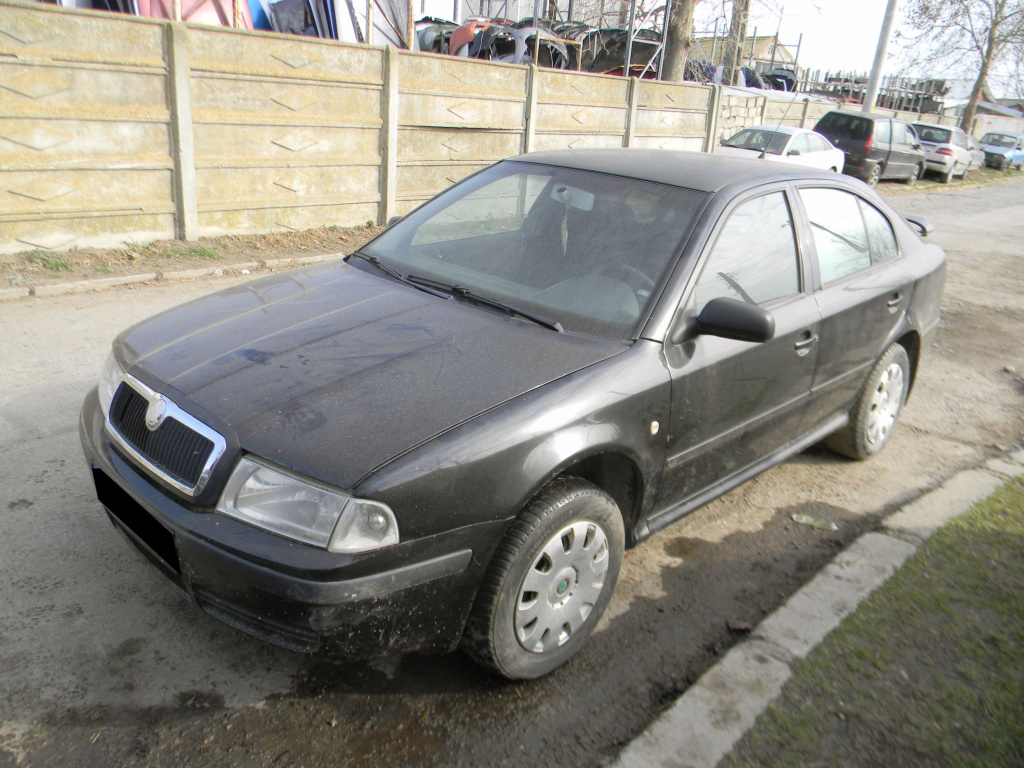 Dezmembrez Skoda OCTAVIA 1 (1U) 1996 - 2010 1.6 BFQ ( CP: 102, KW: 75, CCM: 1595 ) Benzina