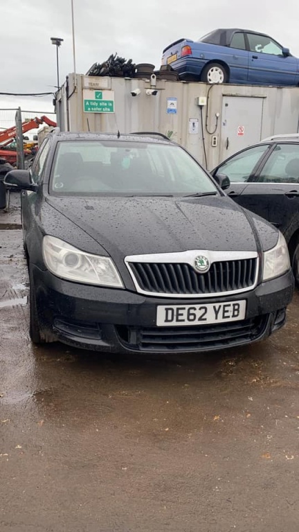 Dezmembrez Skoda Octavia 1.6 diesel 2012