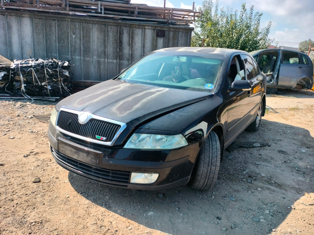 Dezmembrez Skoda OCTAVIA 2 (1Z) 2004 - 2013 1.9 TDI BJB ( CP: 105, KW: 77, CCM: 1896 ) Motorina